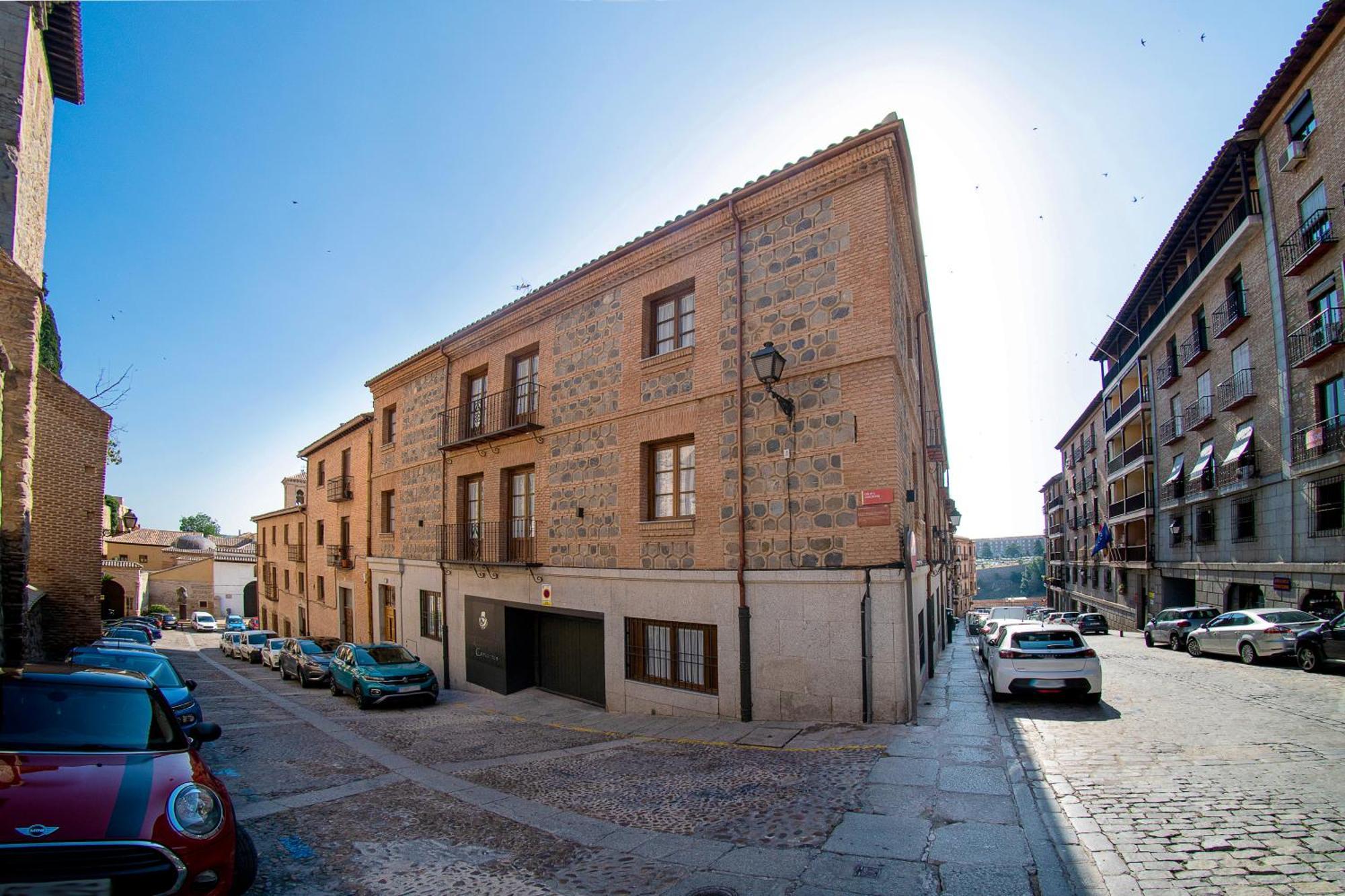 Cervantes 5 Collection - Greco Aparcamiento En El Edificio Toledo Exterior photo